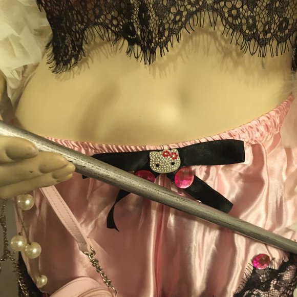 ADORABLE cotton candy pink satin hello kitty lingere and jewlery set! - Picture 6 of 17